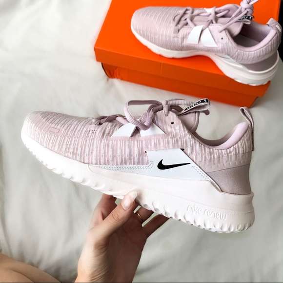 nike renew arena pink